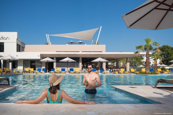 Hotel Emotions By Hodelpa Playa Dorada (San Juan)